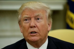 ترامب لمنتقديه: ستشكروني على عزل مدير مكتب التحقيقات