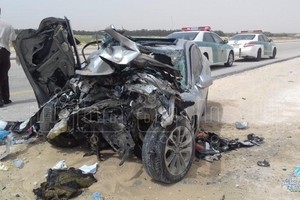 بالصور... مصرع بحرينيَين وإصابة آخر إثر حادث سير على طريق الدمام بالسعودية