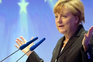 ميركل: ألمانيا 'لن تتقدم الصفوف' لتعزيز قواتها في أفغانستان