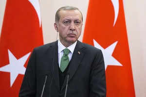 اردوغان: قرار أميركا تسليح وحدات حماية الشعب يتناقض مع العلاقات