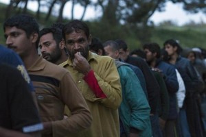 اليونان تعيد 71 لاجئاً إلى تركيا بموجب اتفاق مع الاتحاد الاوروبي