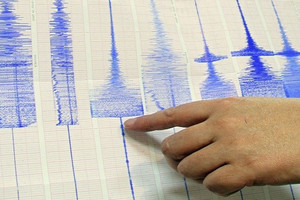 قتيلان و 270 مصاباً جراء زلزال شرق إيران