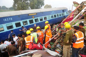 أربعة قتلى في خروج قطار ركاب عن سكته في اليونان