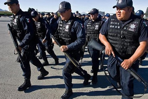 مقتل صحفي مكسيكي بارز بالرصاص في ولاية تنشط بها عصابات المخدرات