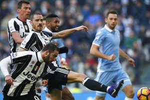 يوفنتوس يواجه لاتسيو في قمة مثيرة على كأس إيطاليا