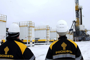 روسنفت الروسية تدرس مع إيني الإيطالية إمداد مصر بمنتجات نفطية