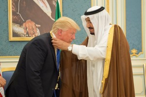 بالصور... قمة أميركية سعودية في الرياض والإعلان عن عقود تسلح بأكثر من مئة مليار دولار