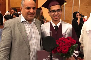 صادق الوطني يتخرج من 'عبدالرحمن كانو الدولية' بتقدير امتياز  