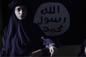 ممثلة سورية تنضم لصفوف 'داعش'، فمن هي؟!