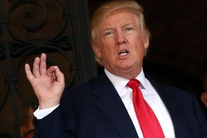 واشنطن بوست: ترامب طلب من مسؤولين بالمخابرات نفي تواطؤ حملته مع روسيا