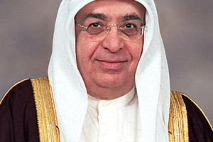 محمد بن مبارك يستقبل وزير التعليم العالي الأسبق في مصر  مفيد شهاب 