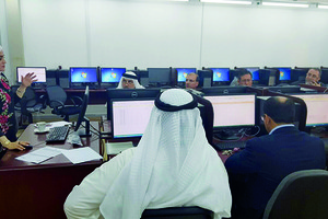 جهرمي: تعزيز استخدام التقنية لدى أساتذة كلية الآداب بجامعة البحرين