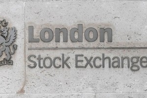 فايننشال تايمز البريطاني يتفوق على مؤشرات أوروبا في بداية التعاملات