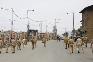 الجيش الهندي: مقتل ستة مسلحين أثناء عبورهم الحدود الكشميرية