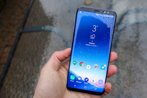 'سامسونغ' تطلق تحديث جديد لإصلاح مشاكل البلوتوث في هواتف 'Galaxy S8'