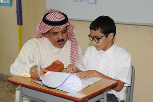 البحرين : وزير 'التربية': توفير كافة التسهيلات لأداء الامتحانات النهائية في أجواء مناسبة