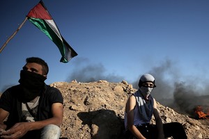 مسئول فلسطيني : تعليق إضراب الأسرى جاء بعد الاستجابة إلى 80 % من مطالبهم