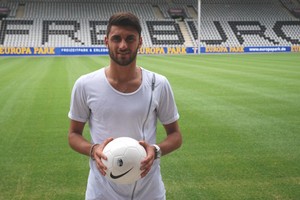 مونشنجلادباخ يضم الإيطالي جريفو من فرايبورغ