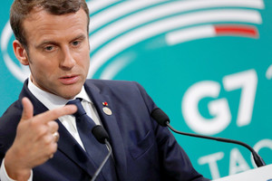 فرنسا: ماكرون يستقبل بوتين في فيرساي لحوار 'دون تنازلات'