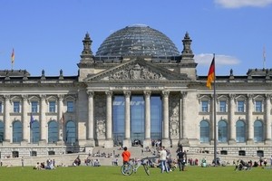 ألمانيا تستضيف اجتماعا بشأن أزمة أوكرانيا غداً الثلثاء