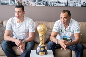 لوسيو وكافو يتوقعان مباراة صعبة في نهائي دوري الأبطال ويبديان رأيهما في صفقة فينيسيوس