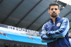 نوليتو يرغب في العودة للعب بإسبانيا ويتمنى موافقة مانشستر سيتي