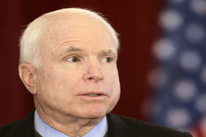 السناتور الأميركي مكين يقول إن بوتين أخطر على الأمن العالمي من داعش