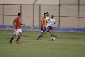 بالصور... المنافسة تشتد في بطولة 'كبار الهملة' الكروية