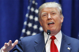 ترامب يتصل هاتفيا بقادة العالم ليشرح قراره بشأن الانسحاب من اتفاق باريس للمناخ